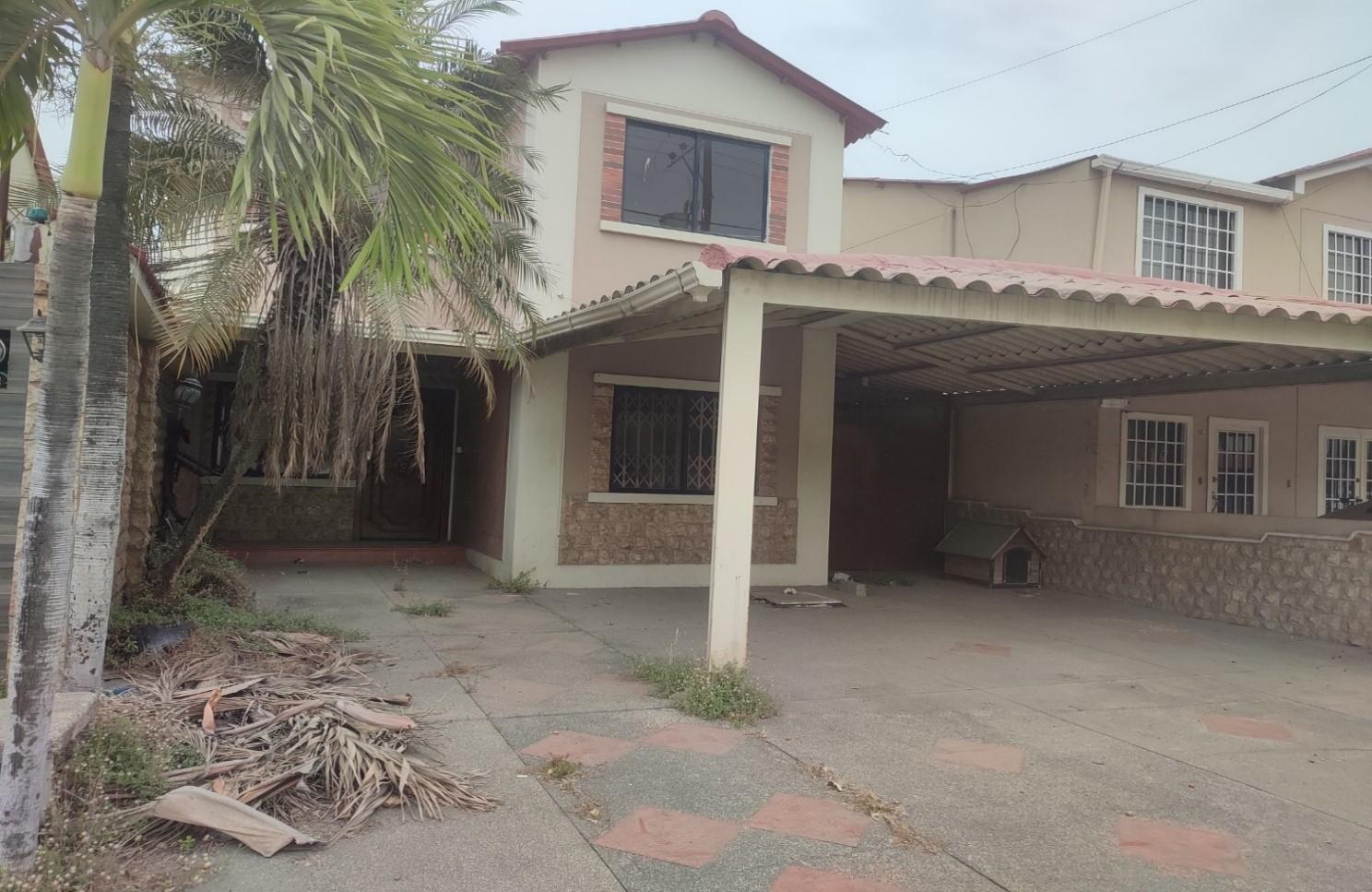 Casa en venta en urb. villa Club, Daule, Guayas