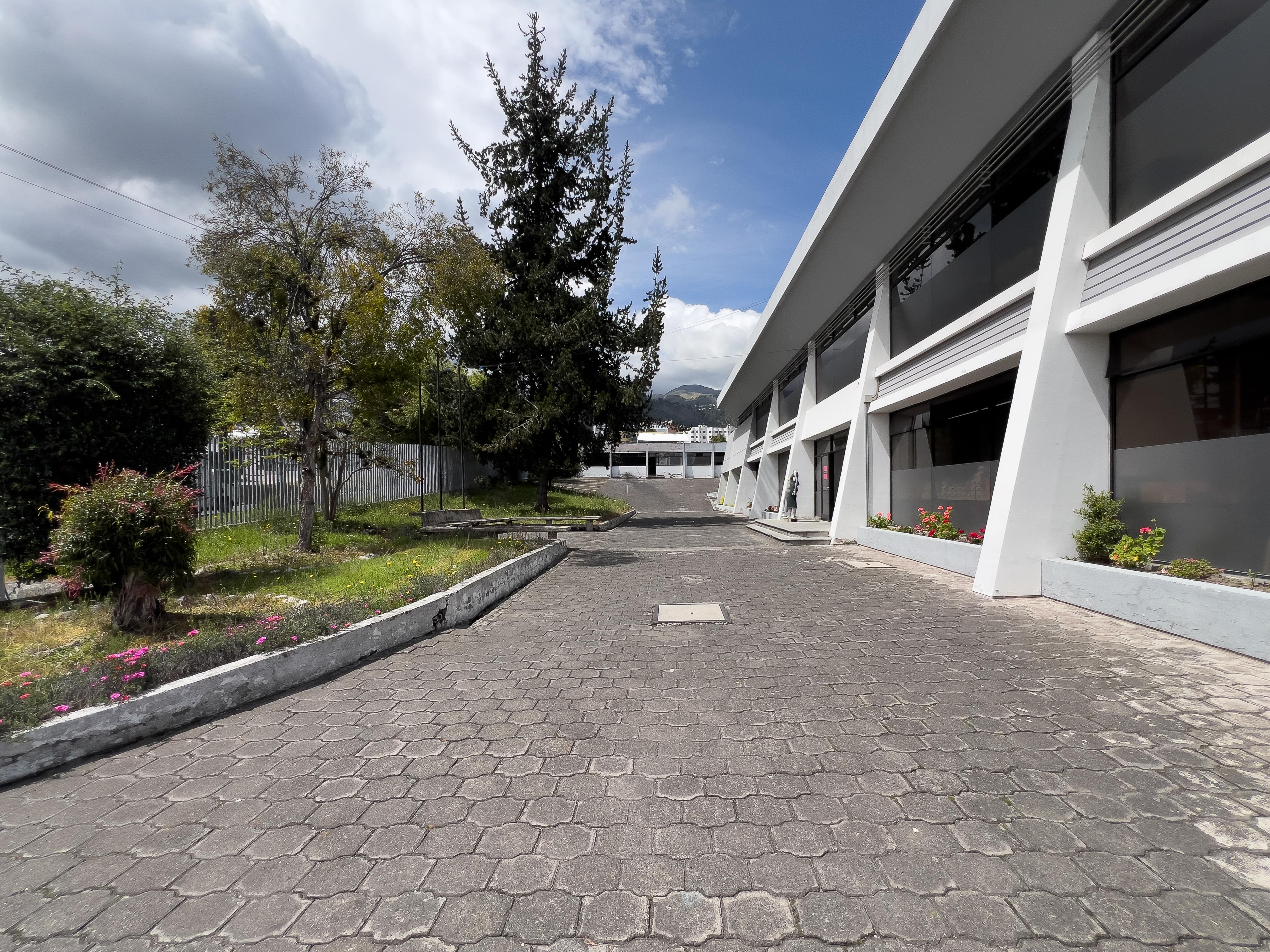 Terreno con construcción en El Condado