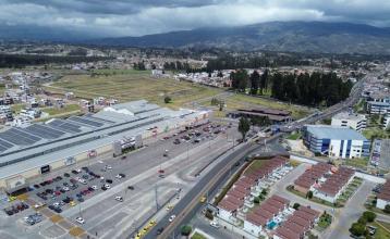 Terreno en venta en Urb. Business Center, Riobamba