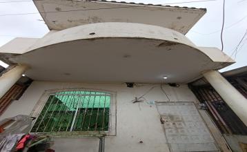 Casa de dos pisos en venta en Quevedo